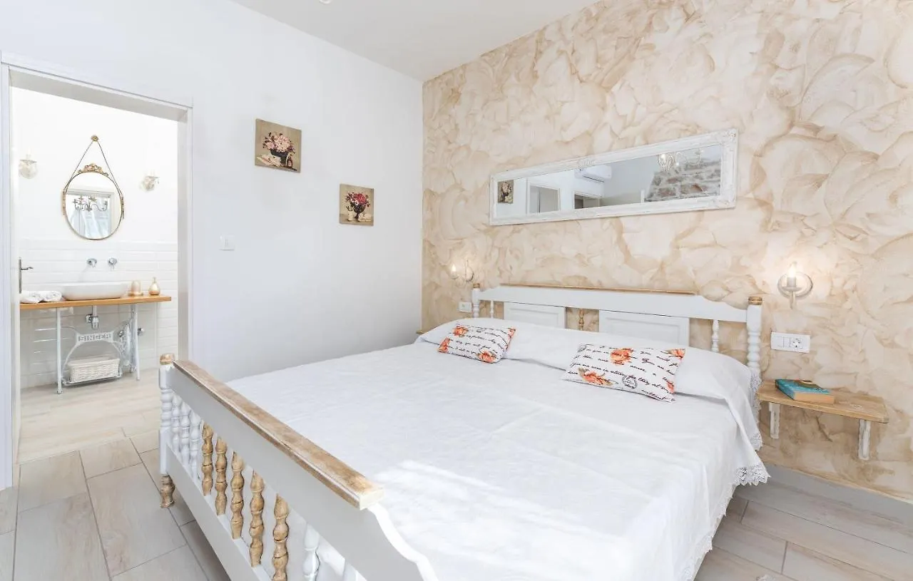 Villa Batelica Labin
